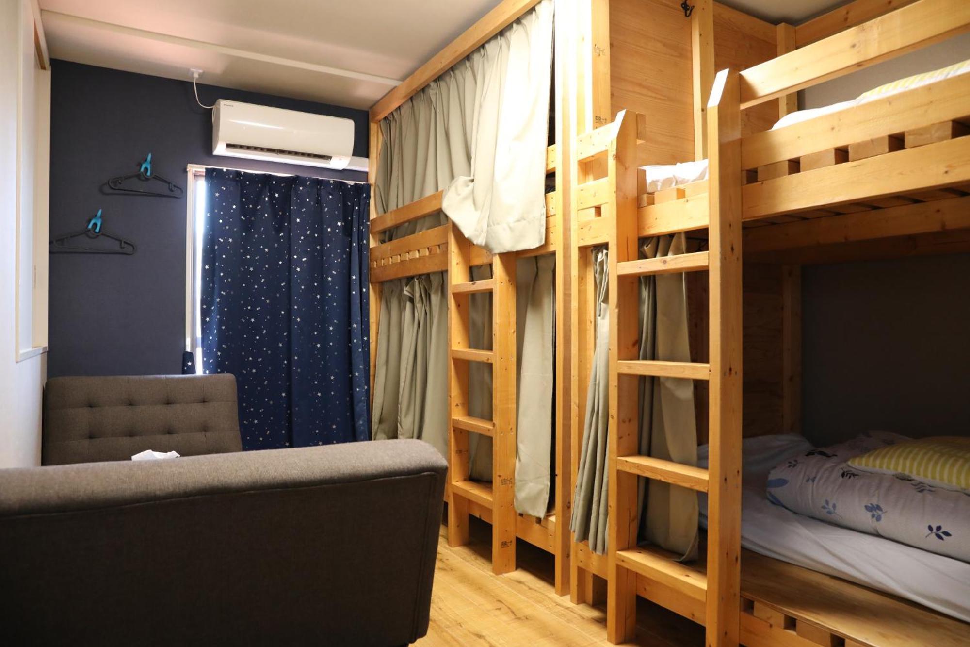 Guesthouse Yours Oszaka Kültér fotó